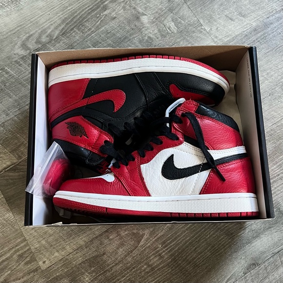 🚨 RARE 🚨 Grade School Air Jordan 1 Retro High OG NRG ‘Homage to Home’ - Picture 6 of 11